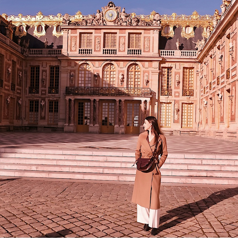 Meet your Posher, Claudia